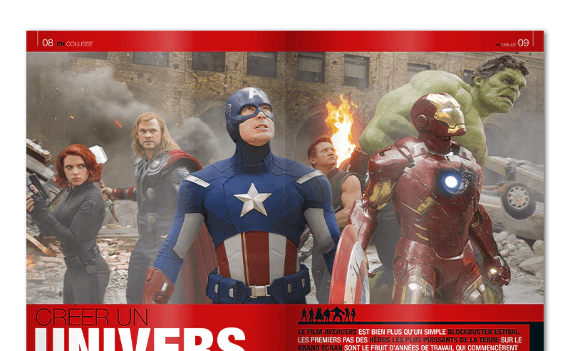 Image d’un magazine ouvert vue de loin.